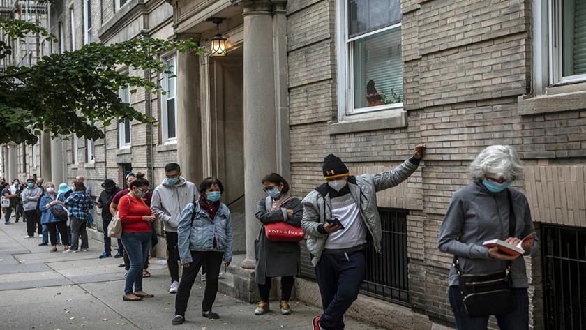 Iranpress: New Yorkers flooded to polls on first day of early voting