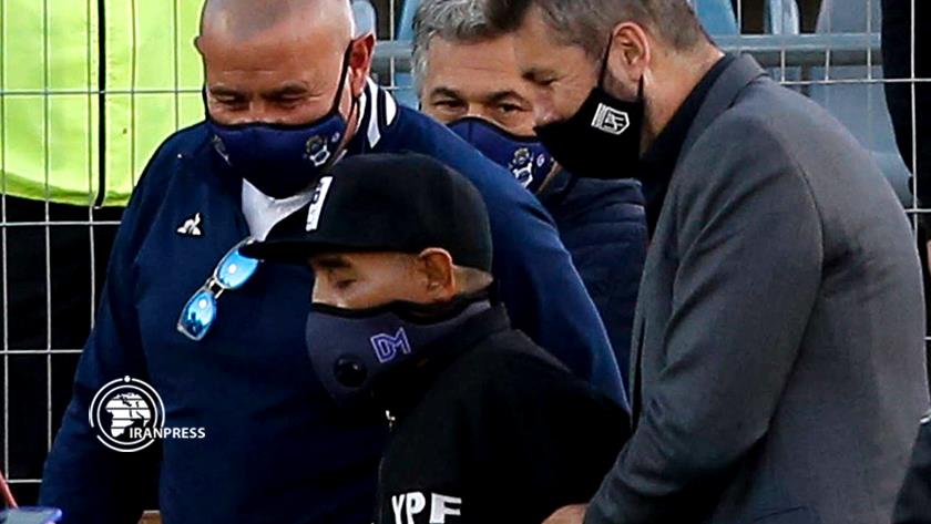 Iranpress: Maradona hospitalised, no COVID-19 issues