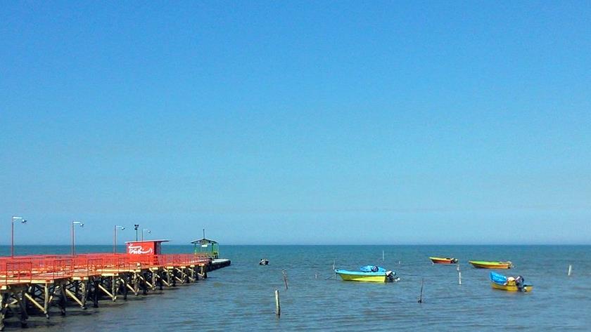 Iranpress: Bandar Gaz, colorful town with beautiful beaches