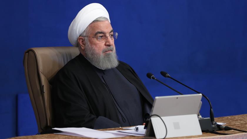 Iranpress: Iran can supply region, world needs with better price: Pres. Rouhani