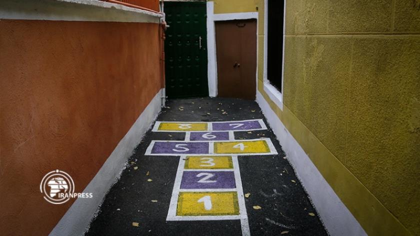 Iranpress: Colorful alleys in capital of Iran