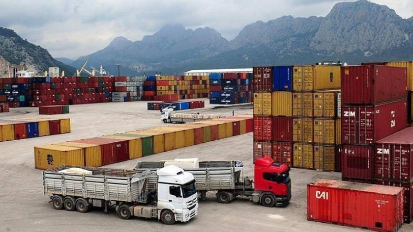 Iranpress: Iran exported $13 billion to neighboring countries