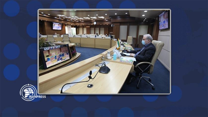 Iranpress: Iran daily COVID-19 deaths drop by over 40%: Health Minister