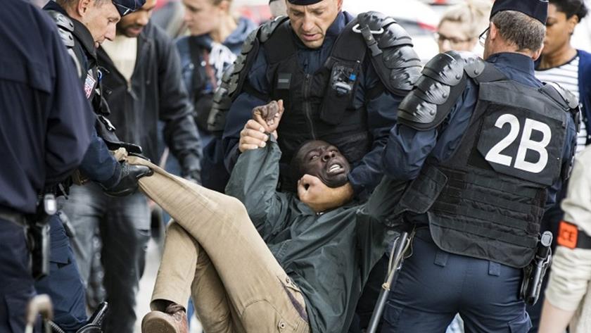 Iranpress: Nearly 150 arrested at Paris against security bill