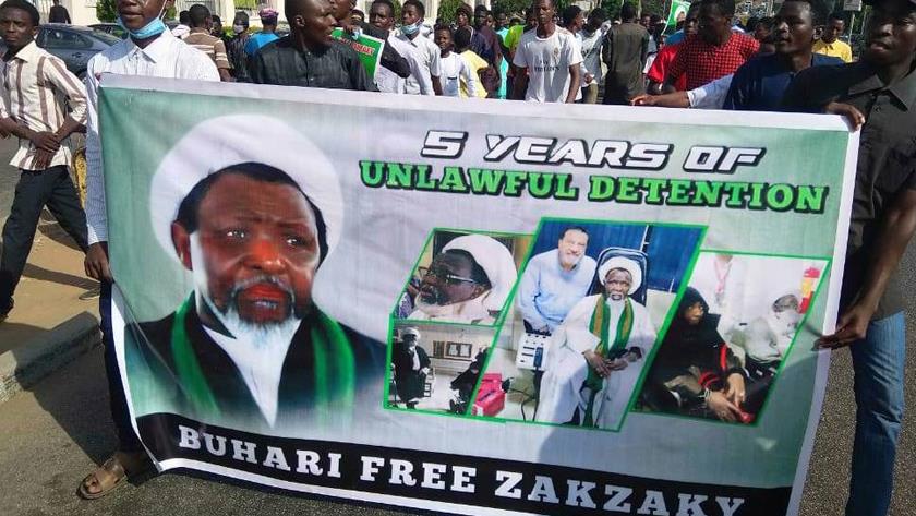 Iranpress: Nigerians protest to voice support for Sheikh Zakzaky