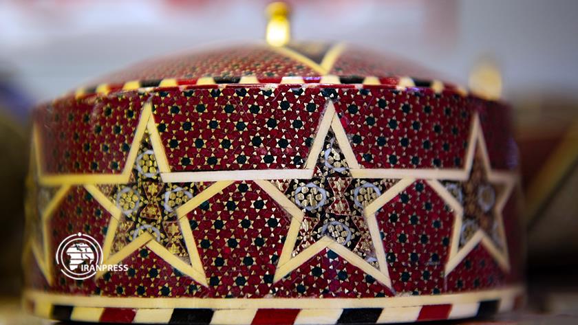 Iranpress: The art of Inlaid working in pictures
