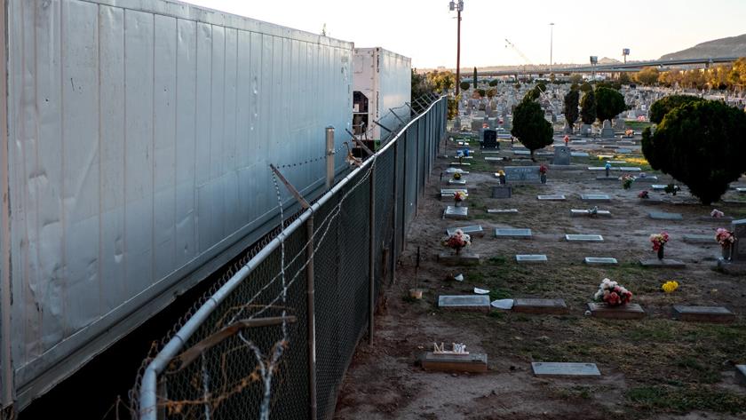 Iranpress: US sets new daily records of 3,700 Covid-19 deaths