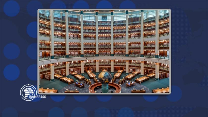 Iranpress: Iranian publishers donate 430 books to Turkey