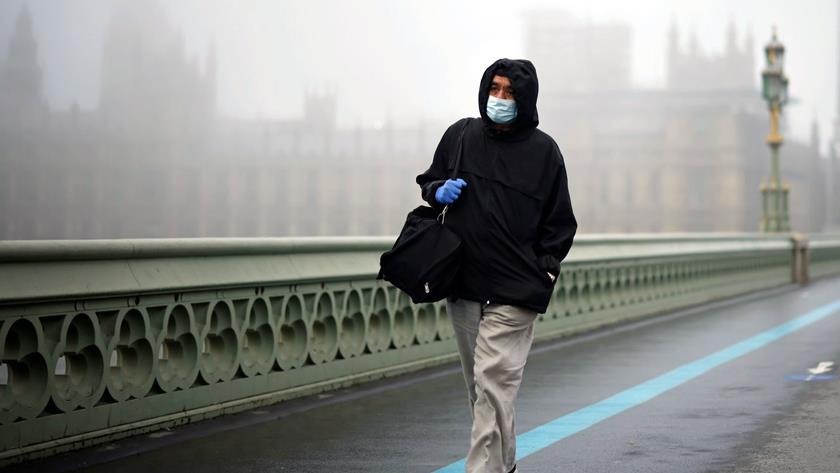 Iranpress: UK imposes strict lockdown facing new coronavirus