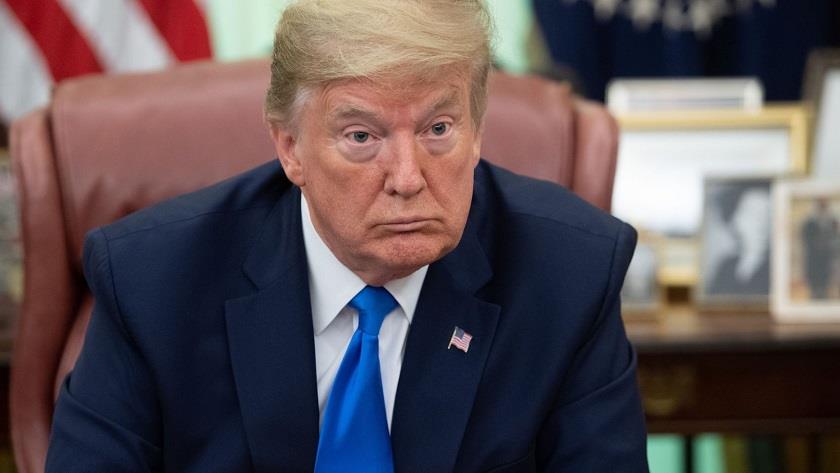 Iranpress: Trump signs Covid-19 relief package into law