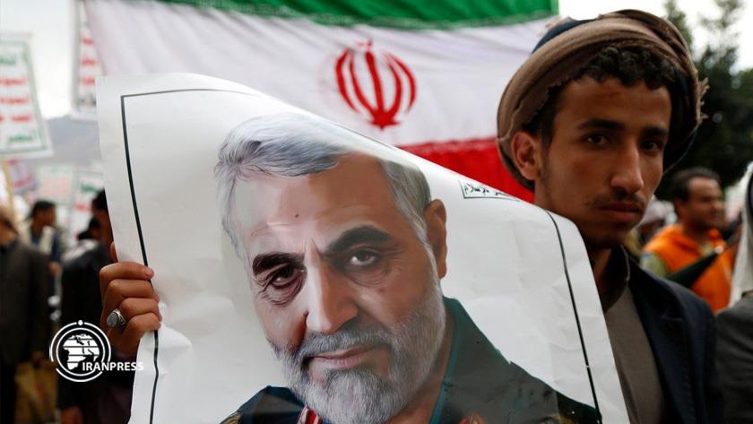 Iranpress: Yemenis mark first-anniversary martyrdom of Gen. Soleimani