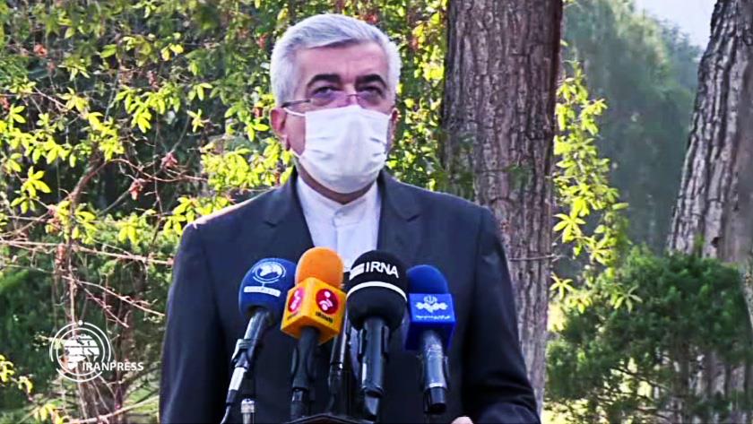Iranpress: Energy Min.: Iran, Iraq ink new agreement on Euro account opening