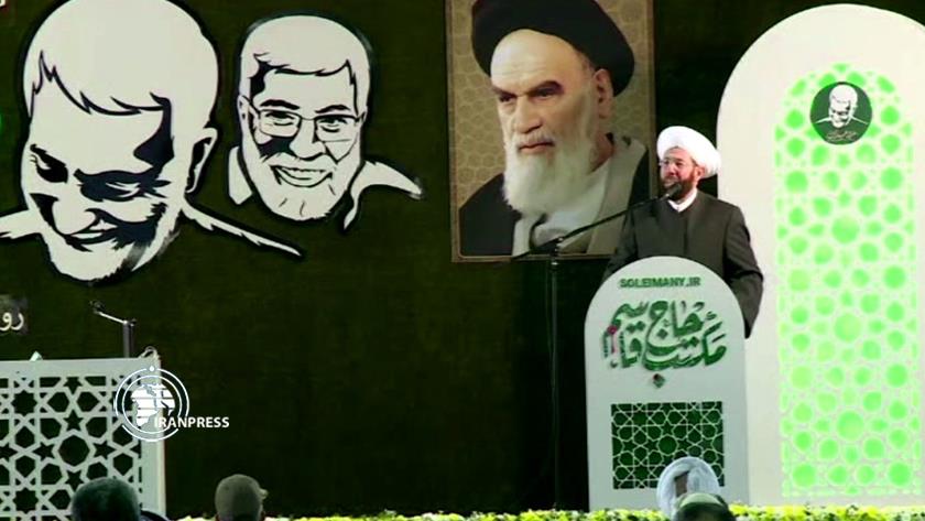 Iranpress: No obstacle hindered Martyr Soleimani, his companions in way of jihad