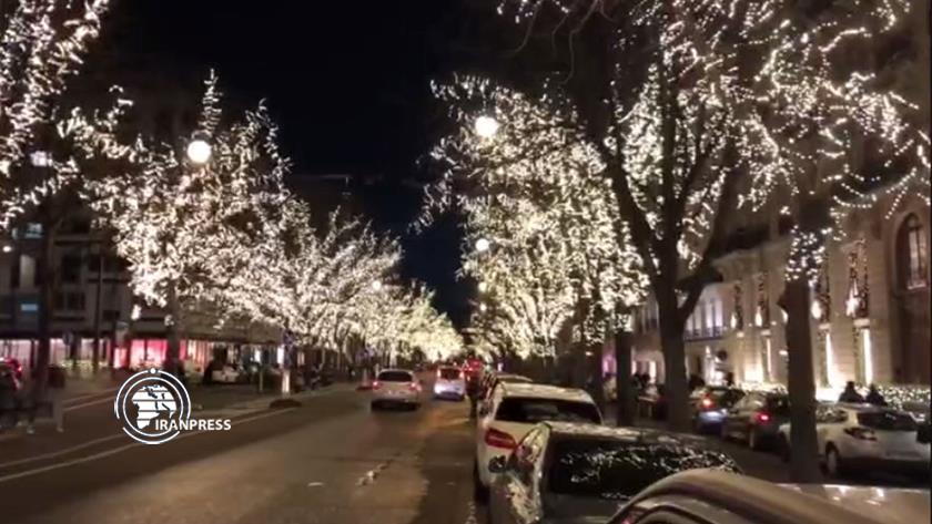 Iranpress: Paris New Year Eve under shadow of Coronavirus: Iran Press live footage