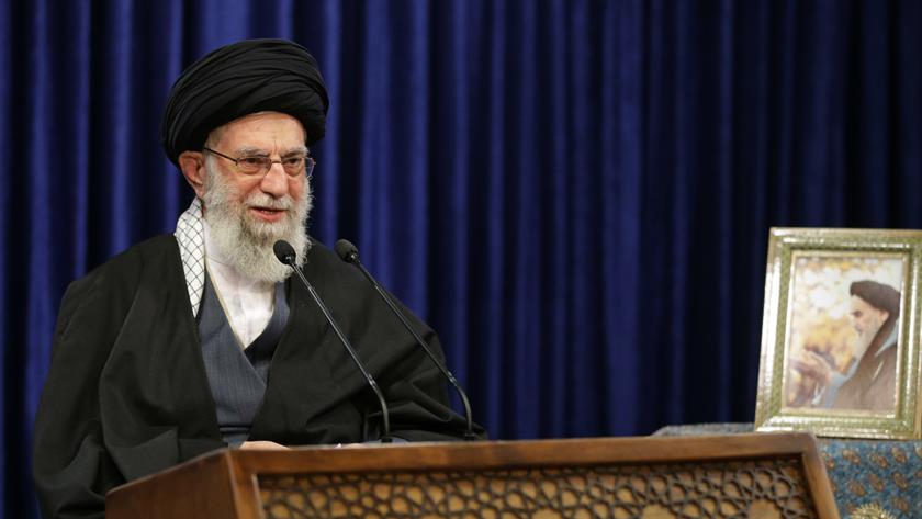 Iranpress: Leader: American and British vaccines are not allowed to enter Iran