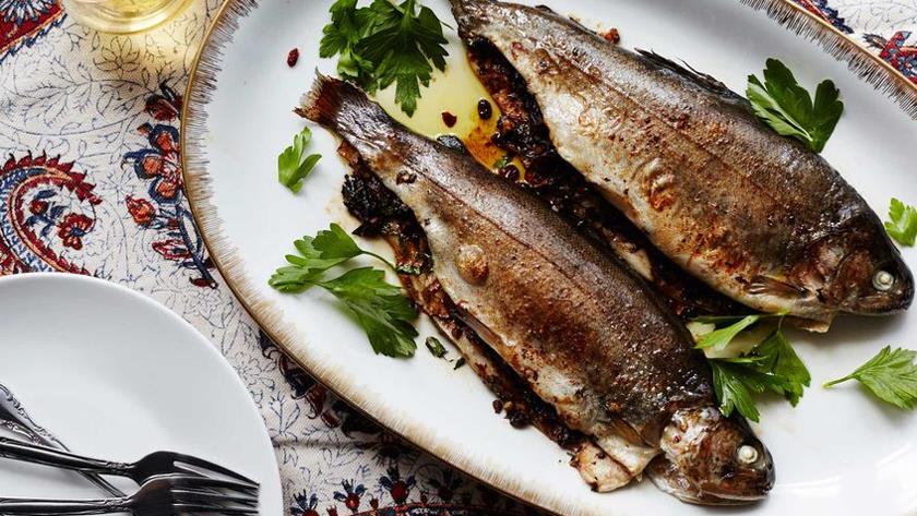 Iranpress: Persian tamarind-stuffed fish