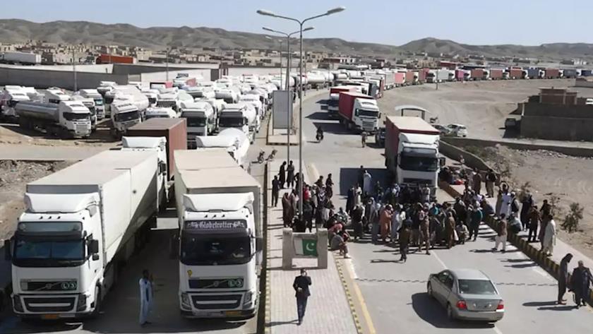 Iranpress: 950,000 tons of Iranian goods exported to Afghanistan, Pakistan