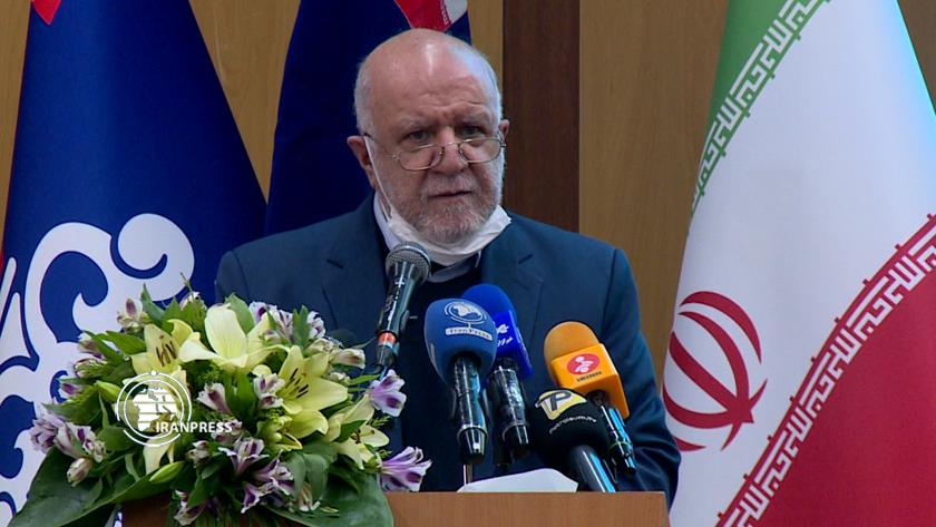 Iranpress: Zanganeh: Trump has failed to zero Iran