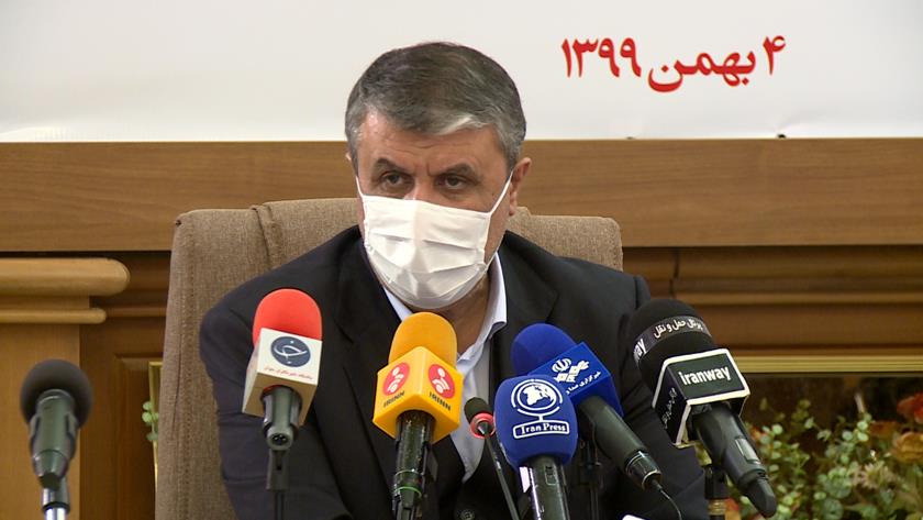 Iranpress: Enemies has failed to weaken Iran’s economy: Minister