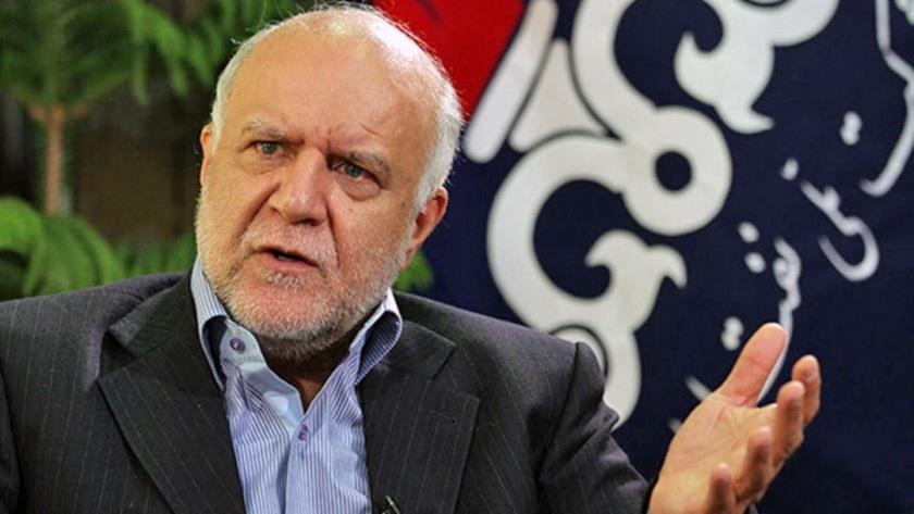 Iranpress: Zanganeh: enemies fail to stop Iranian oil export