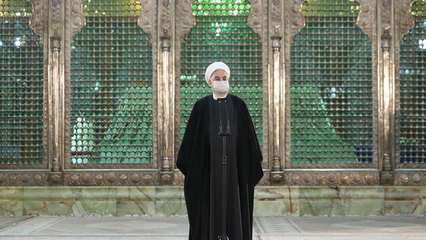 Iranpress: Imam Khomeini depicted social capital to the world: Pres Rouhani