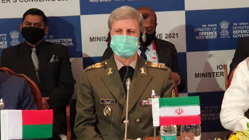 Iranpress: US, Israel after a chance to exert influence: Defense min