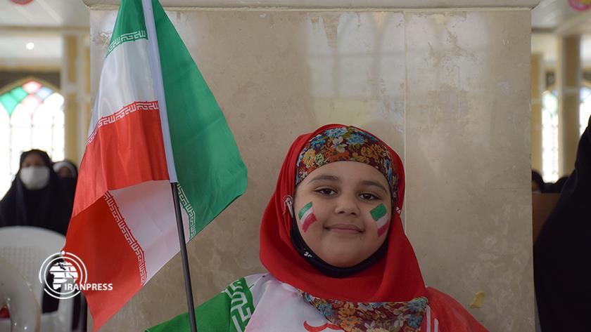 Iranpress: People of Lorestan renew allegiance with ideals of Islamic Revolution