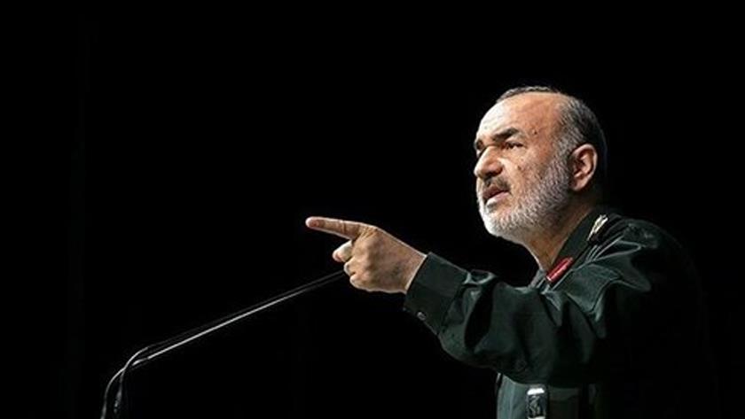 Iranpress: There is no dead-end for IRGC: Gen. Salami