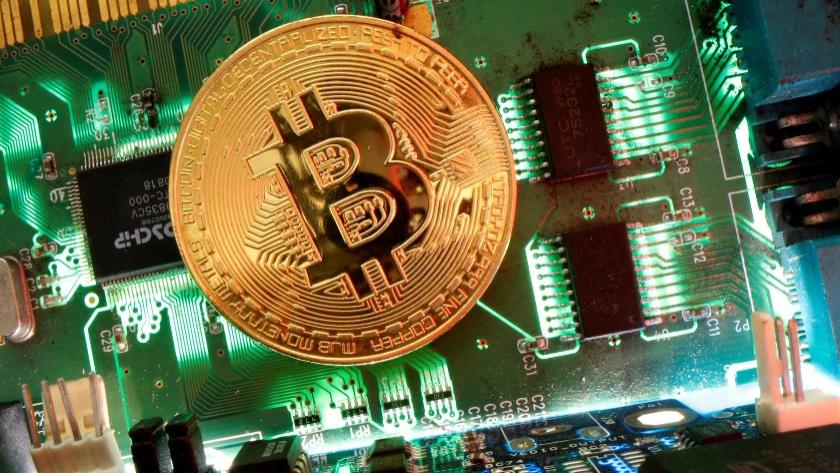 Iranpress: Bitcoin, Ether touch fresh records