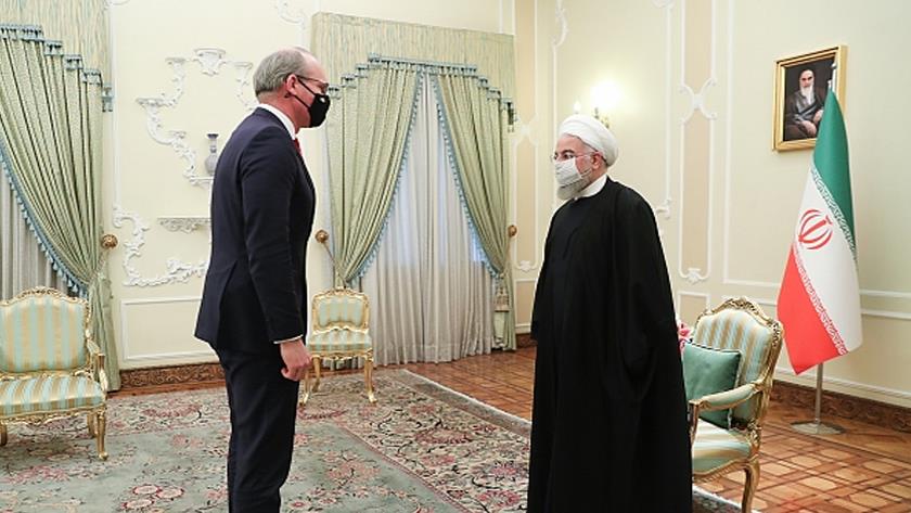 Iranpress: Rouhani: All JCPOA members have to fully implement Resolution 2231