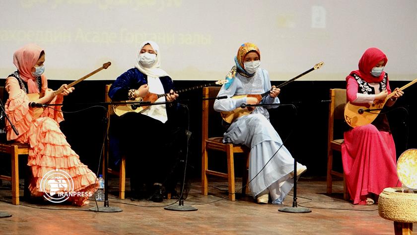 Iranpress: Iran-Kazakhstan Cultural Night held in Gorgan