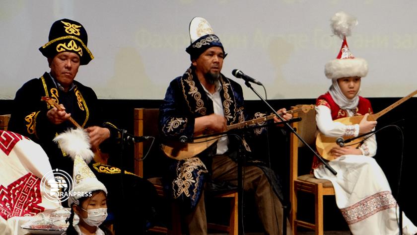 Iranpress: Watch performance of Iranian, Kazakh bands