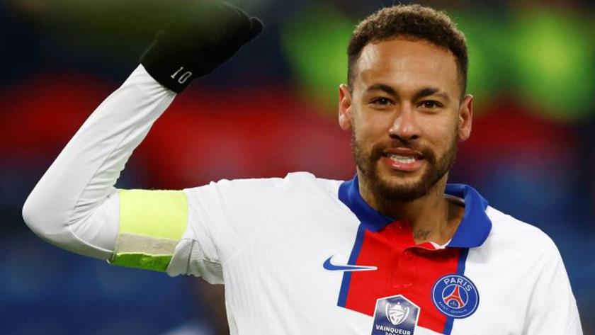 Iranpress: Neymar tries to be ready to face Barcelona