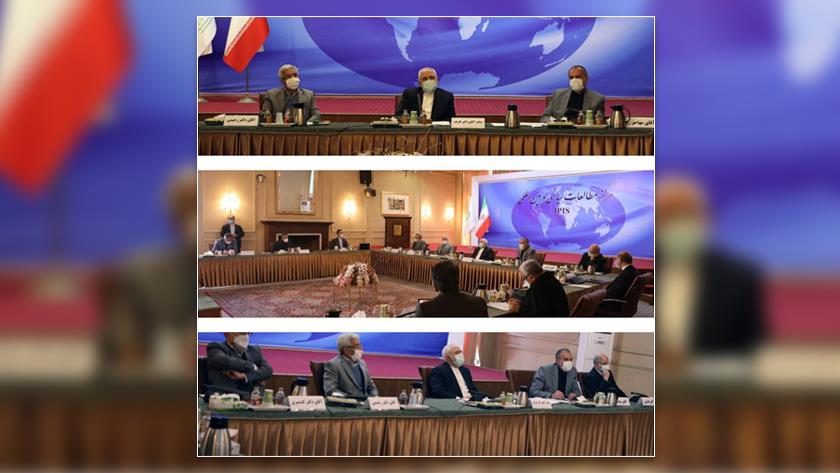 Iranpress: MFA, government must support private sector exporters: Zarif