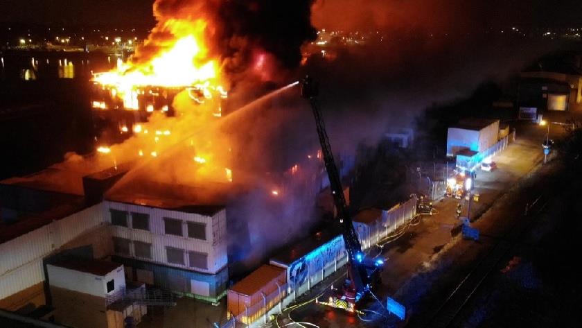 Iranpress: Millions of websites down as fire destroys French cloud services servers