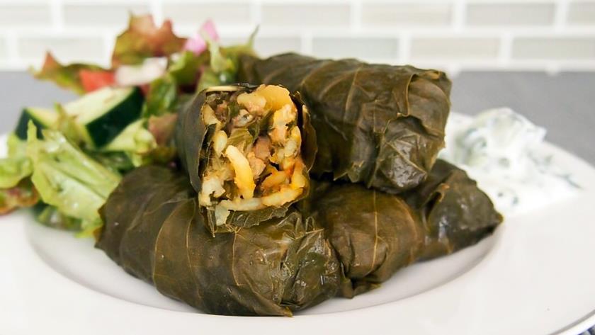 Iranpress: Dolma (Stuffed Grape Leaves) 
