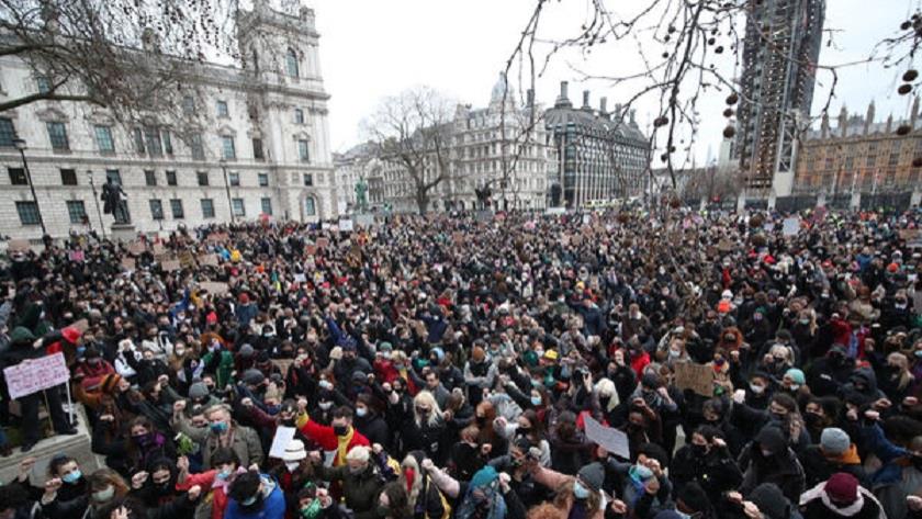 Iranpress: Hundreds of protesters march to London