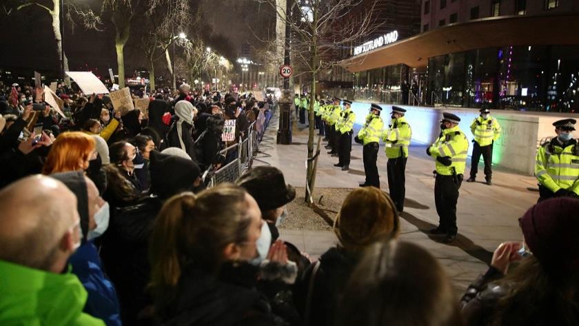 Iranpress: Protesters gather outside UK Parliament and police headquarters for third night