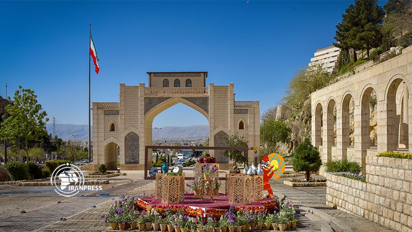 Iranpress: Shiraz tourism hubs in Nowruz