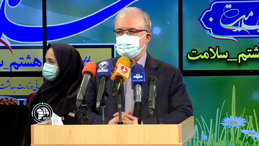 Iranpress: Iran produces homemade Ambulance-buses for 1st time: Health Min.
