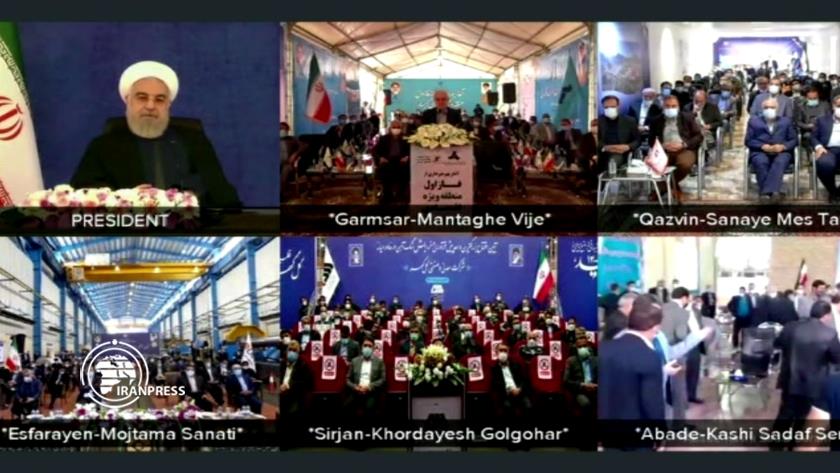 Iranpress: President Rouhani inaugurates five national industrial projects 
