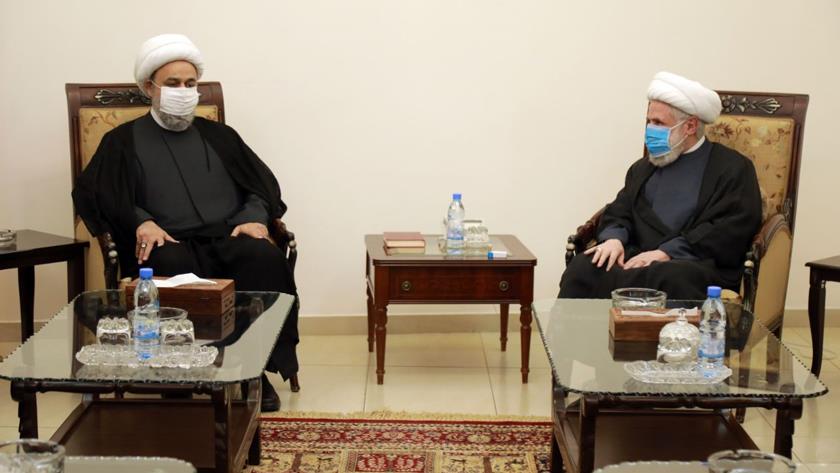 Iranpress: Islamic religious proximity thwarts US-Israel plots: Naim Qassem