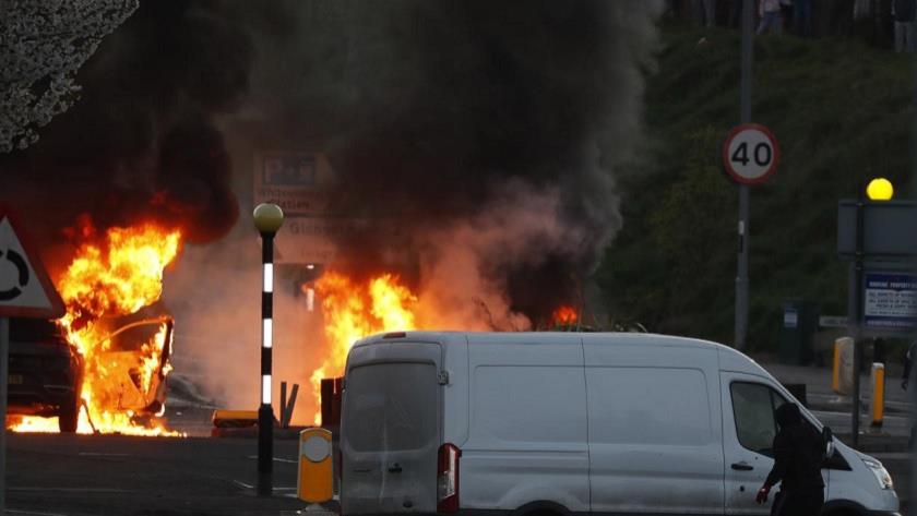 Iranpress: Disorder breaks out in Northern Ireland for second straight night