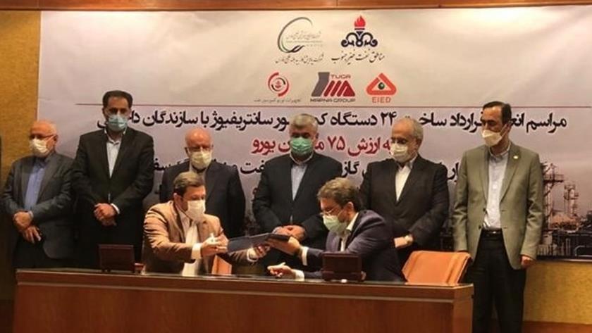 Iranpress: Three Gas refinery contracts signed with local firms