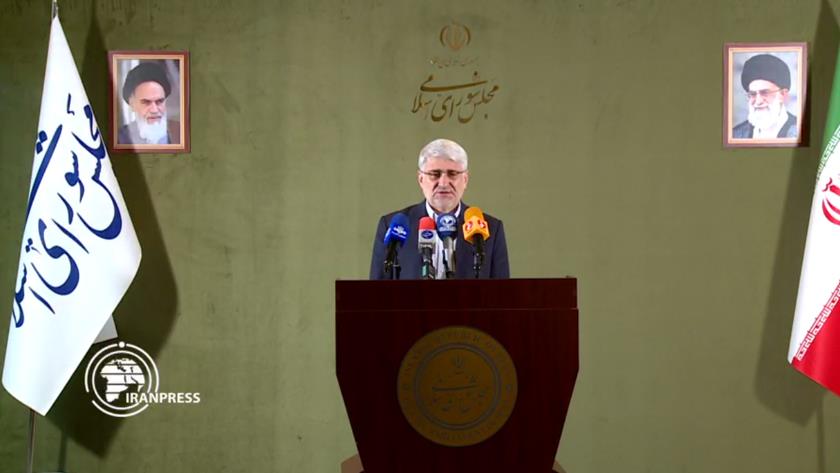 Iranpress: Iranian parliament reviewed Iran-China strategic agreement: MP