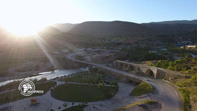 Iranpress: Pataveh historic bridge, tourist attraction of Dena city