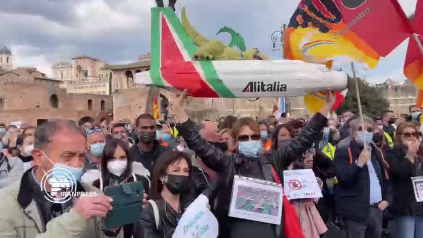 Iranpress: Alitalia on the verge on bankruptcy as Italy economic crisis widens