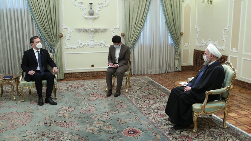 Iranpress: Rouhani urges enhancing Iran-Serbia ties