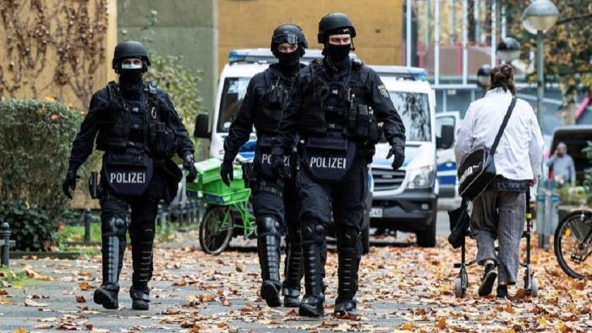Iranpress: German held after racist attack on Syrian caught on video