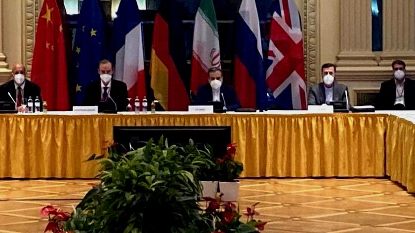Iranpress: Commission of JCPOA decides to speed up process of talks